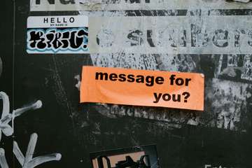 Mensajería SMS Masiva: Escala tu Comunicación Global con Dialogios